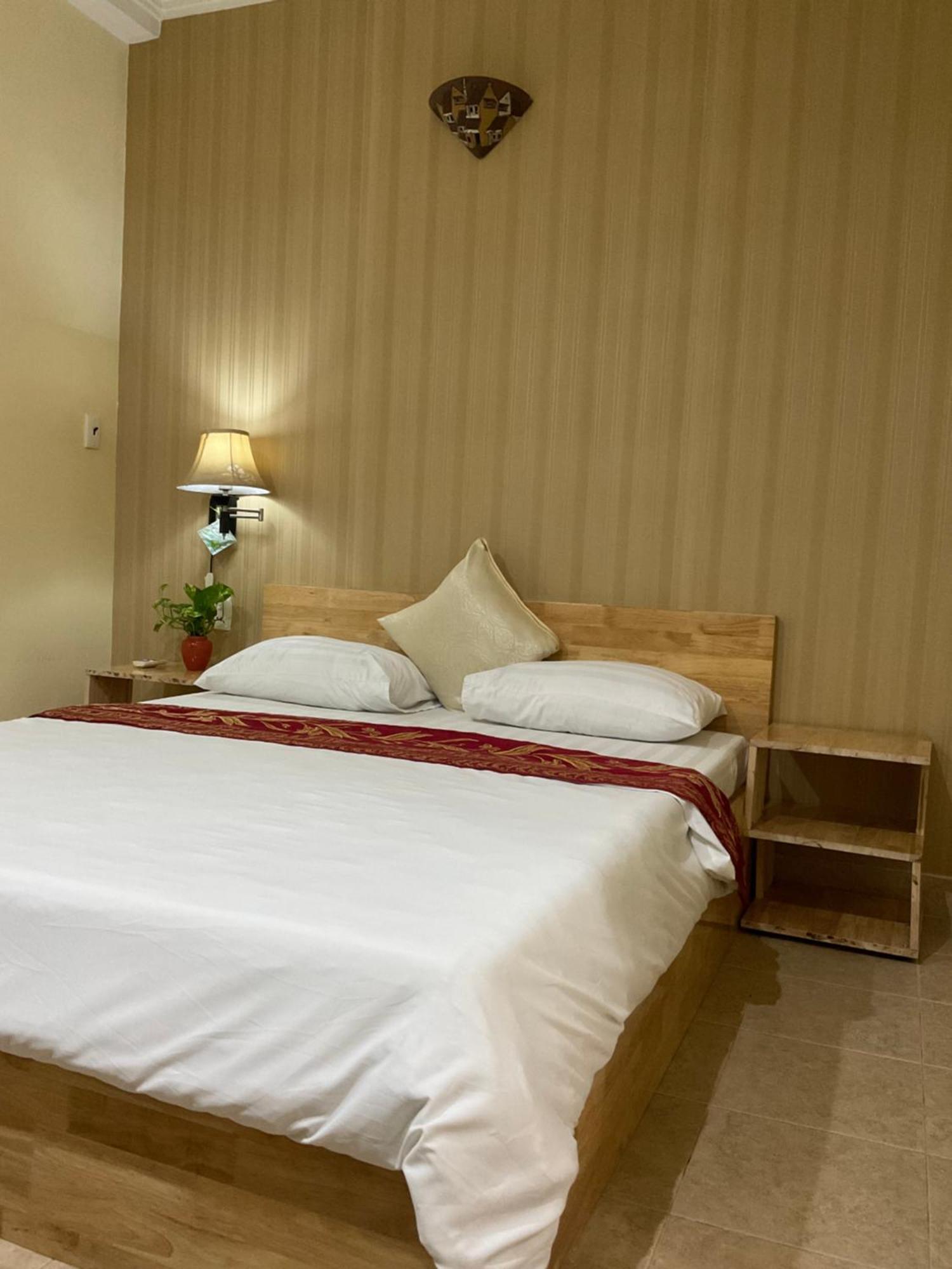 Khach San Minh Chau - Hoa Hung Hotel Bandar Ho Chi Minh Luaran gambar