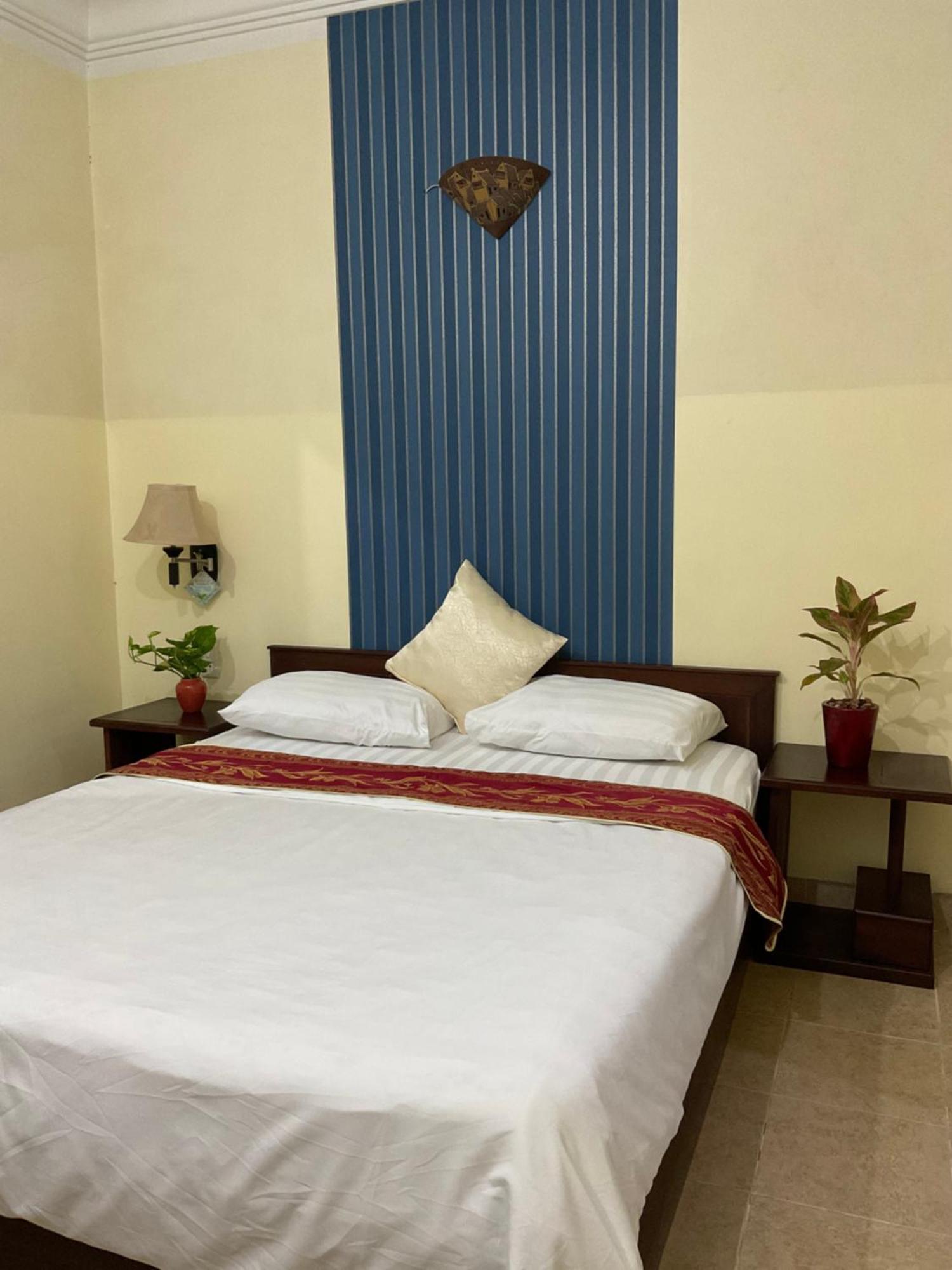 Khach San Minh Chau - Hoa Hung Hotel Bandar Ho Chi Minh Luaran gambar