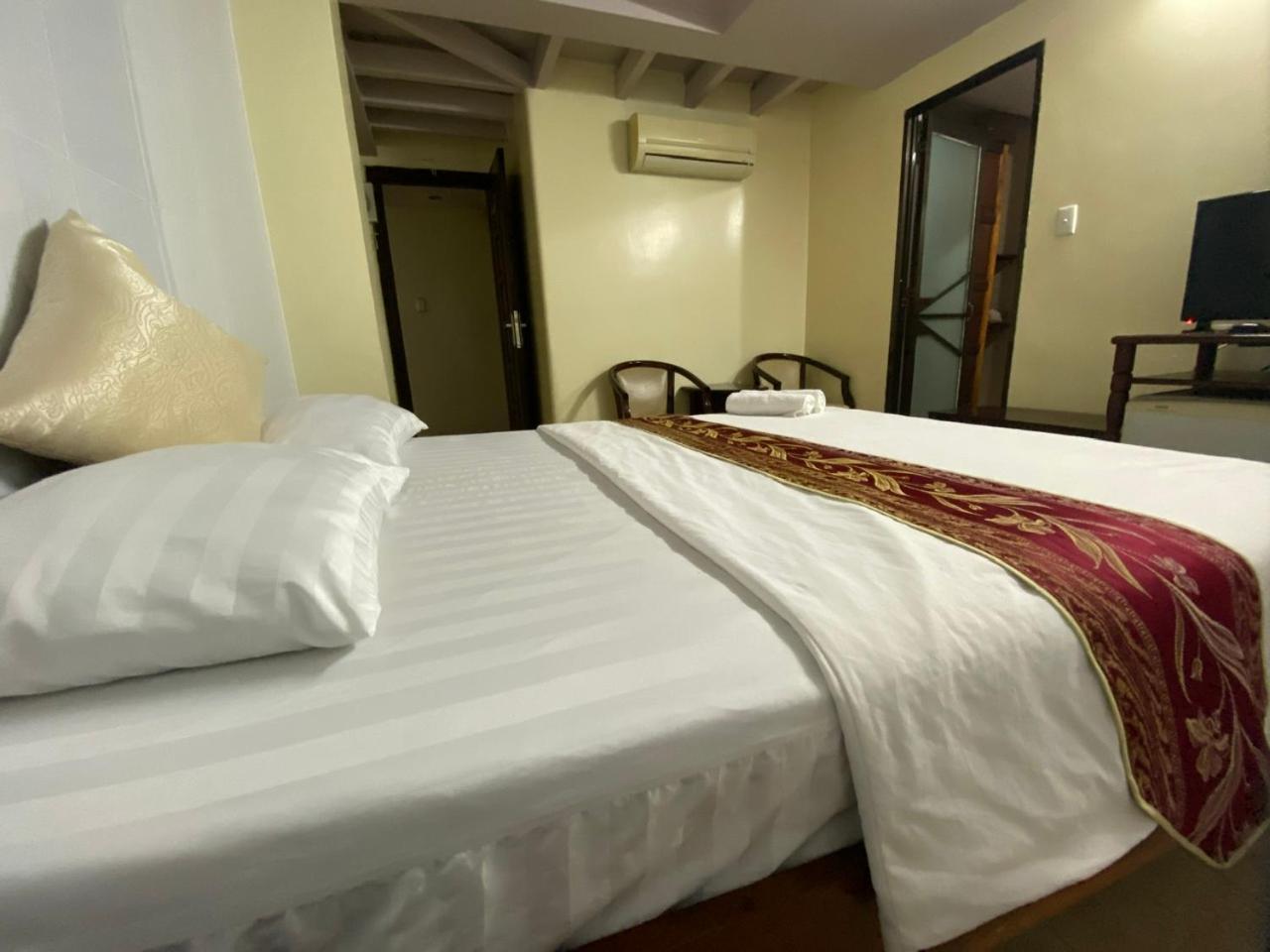 Khach San Minh Chau - Hoa Hung Hotel Bandar Ho Chi Minh Luaran gambar